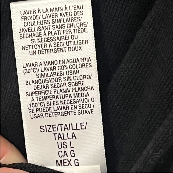 Juicy Couture Vintage Button Front Black Sweater Size Large - Picture 10 of 12